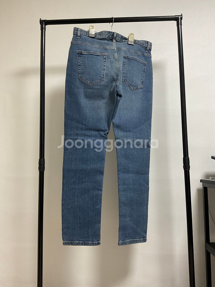 탑텐 스트레이트핏 생지 데님 진 / 청바지--1