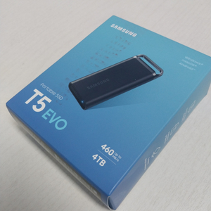 (미개봉) 삼성 외장하드 SSD T5 EVO (4TB)