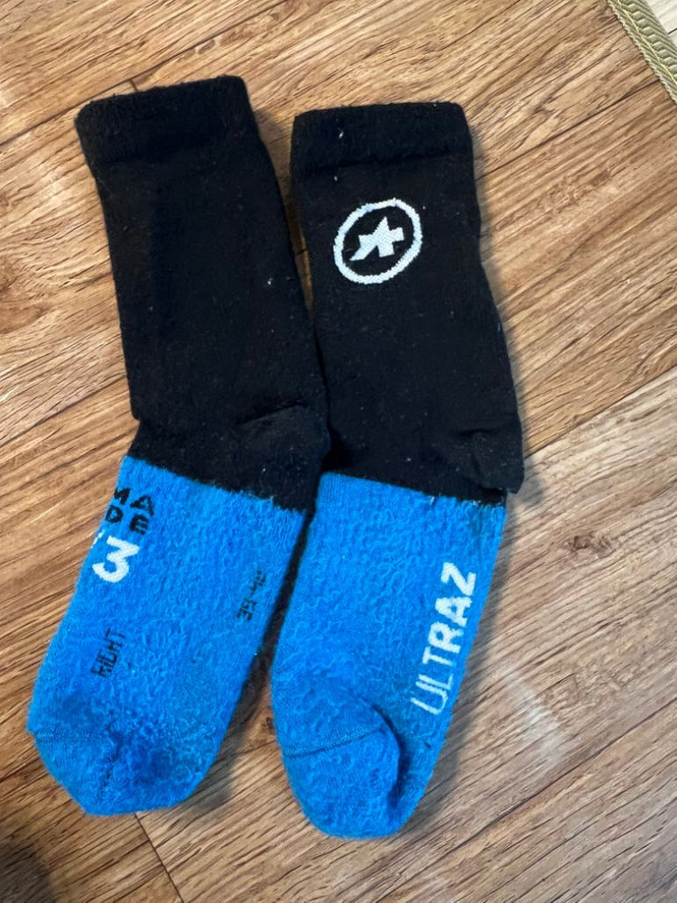 아소스 윈터 빕숏 이미지