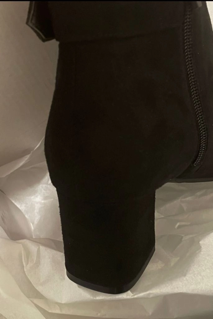 스웨이드 앵클부츠 이미지