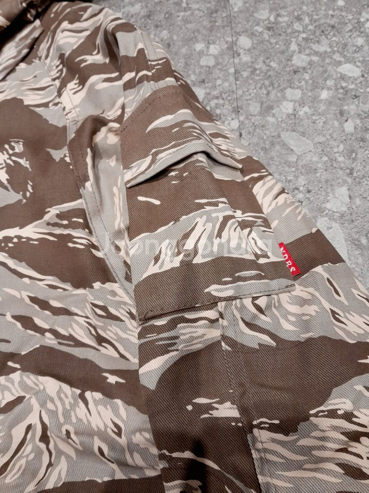 (새상품 S) 누드본즈 타이거 카모자켓--2