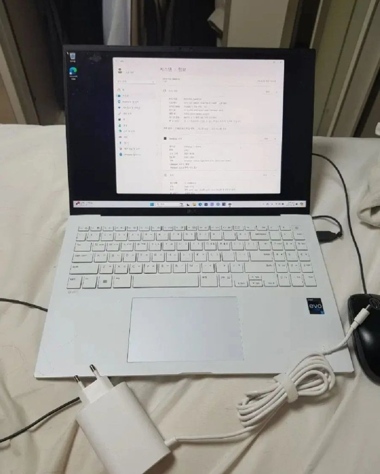 16Z90R-GA76K엘지 그램 i7-1360 16인치 이미지