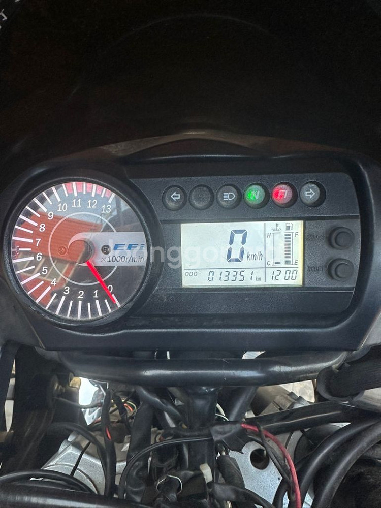 코멧 650RC--8