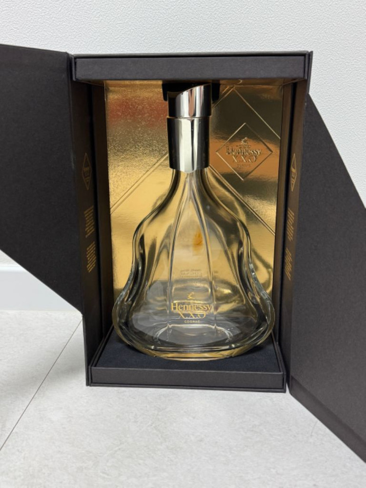 헤네시xo,xxo 공병(박스포함) 판매 합니다. 이미지