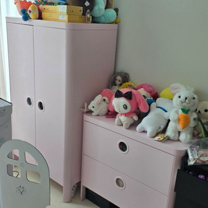 대구)이케아 핑크색 부숭에 옷장 서랍장