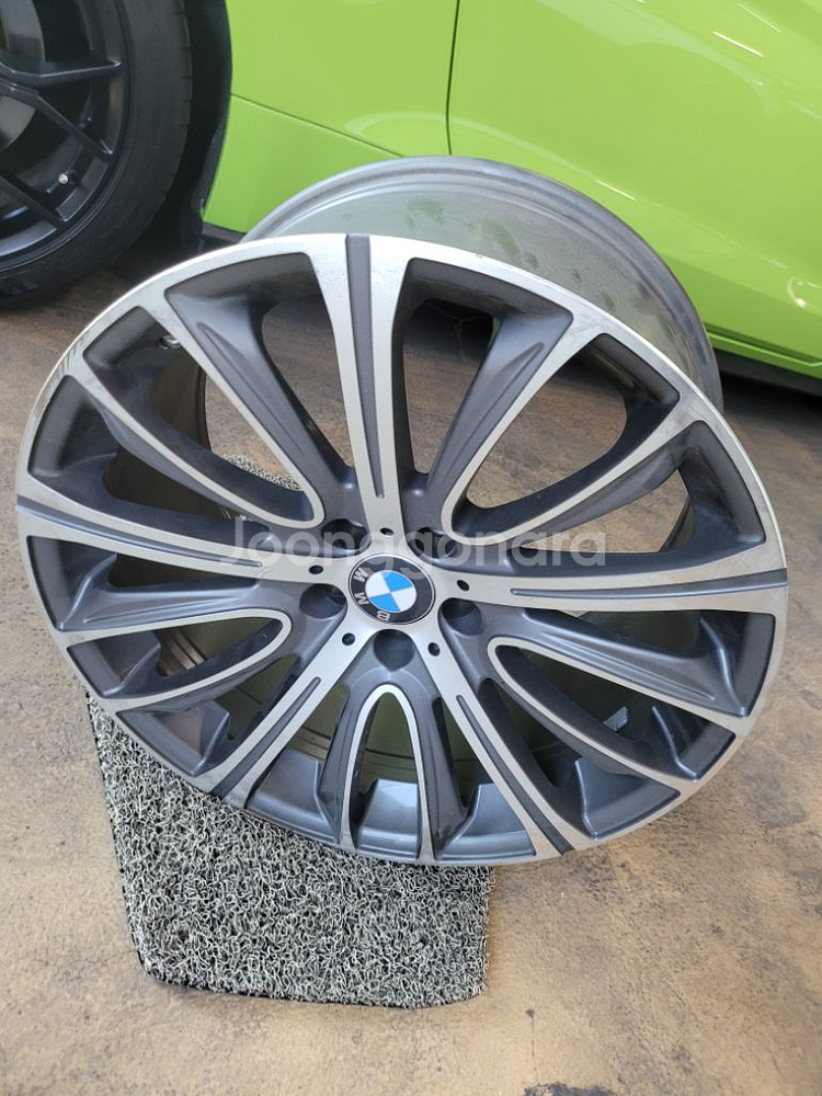 bmw750 st 휠 20인치 4본 판매합니다.--1