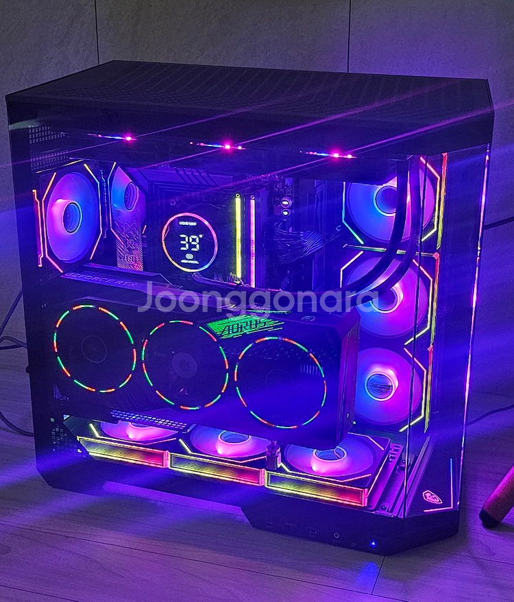 라이젠7 7800X3D RTX4090 게이밍본체 팝니다--1