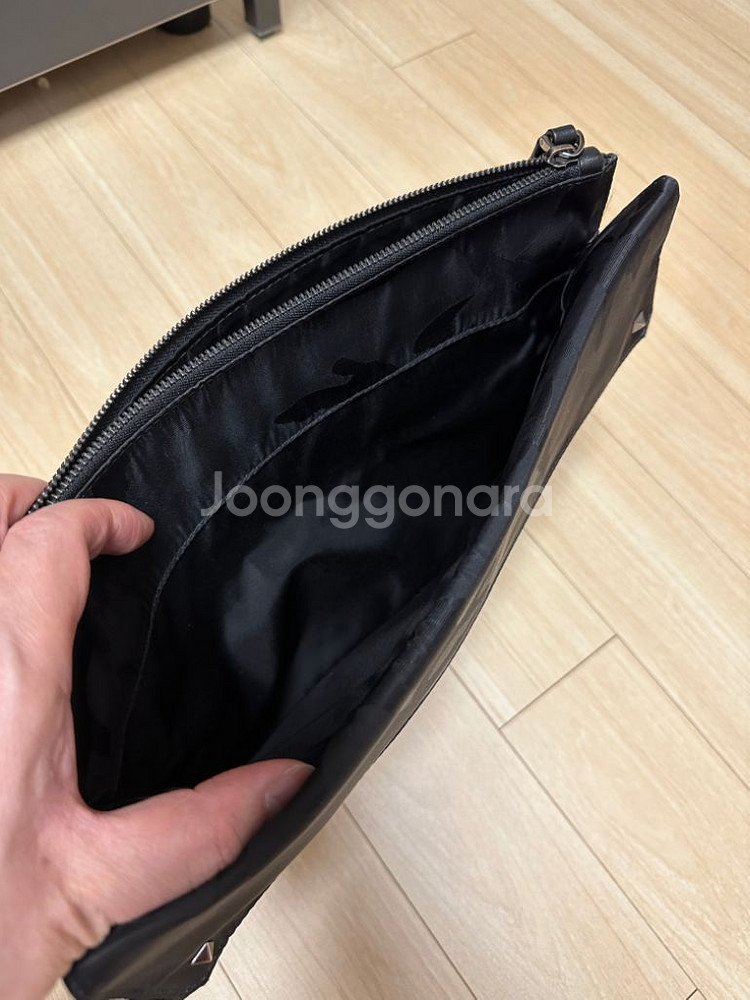 발렌티노 카모 클러치--6