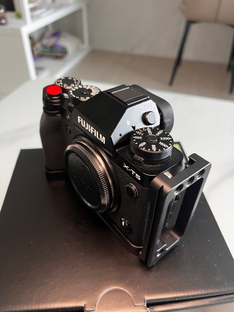 후지 x-t5 블랙팝니다 풀박스 19407컷--4