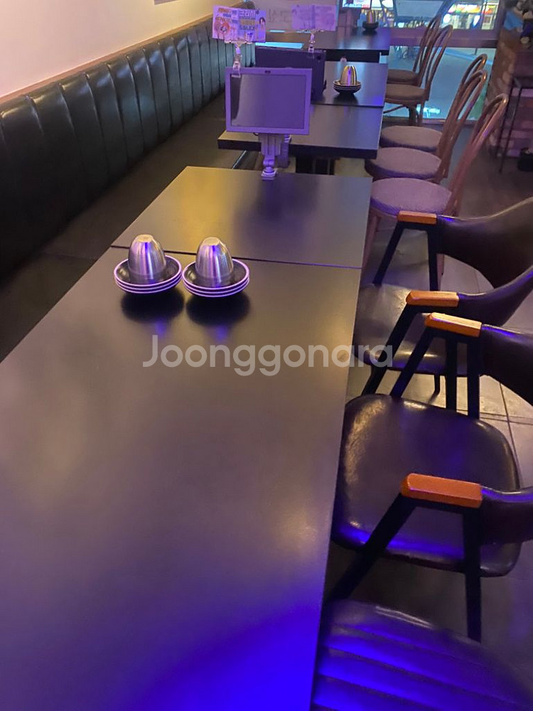 의자 30개 테이블 24개--6