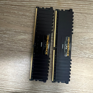 커세어 DDR4 16x2 3600mhz cl 18