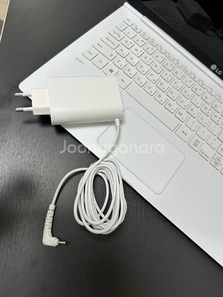 LG 그램 256기가 15인치 45만원--1