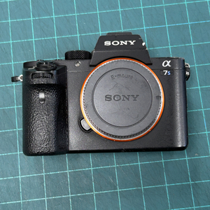 소니 A7S2