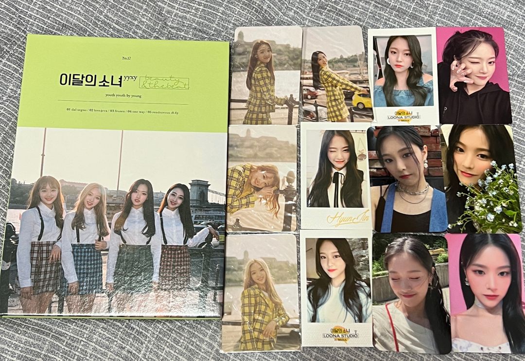 이달의 소녀 (LOONA) 　××　CD 이달의 소녀 (LOONA) ×× CD LOOΠΔ 이달의 소녀 LOONA 1/3 LOVE &