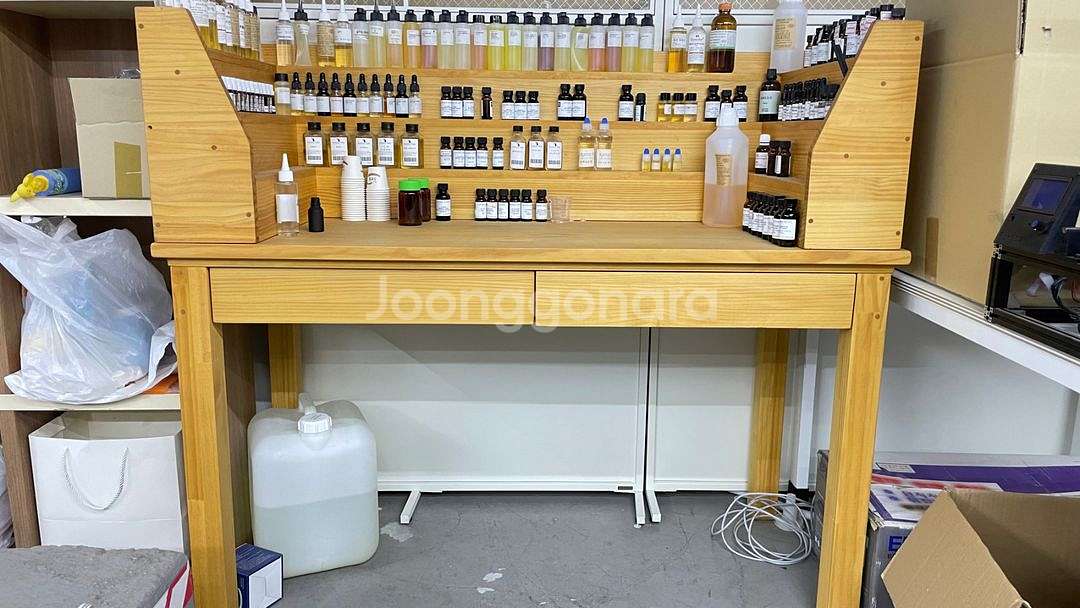향수공방 슬라이드 서랍형 진열테이블--2