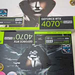 갤럭시 4070ti super 화이트 블랙 미개봉새상품