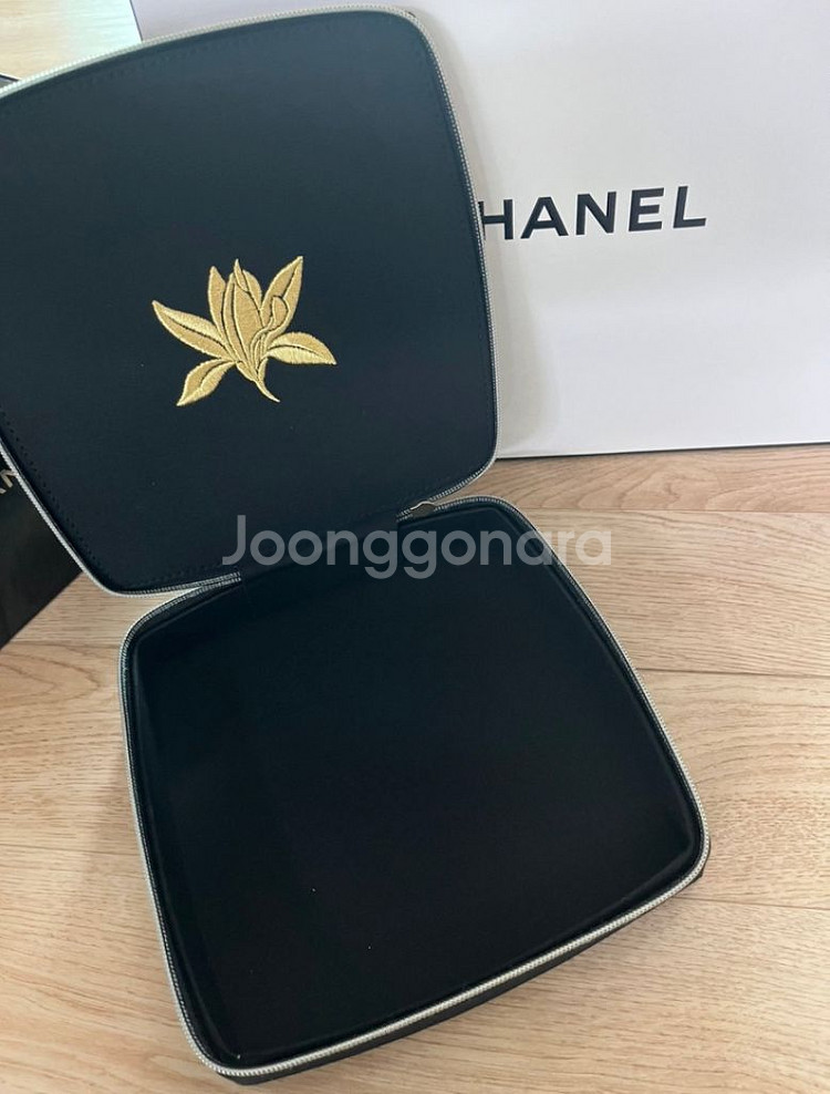 수블리지 샤넬 보석함 (정품) +종이가방 포함--2