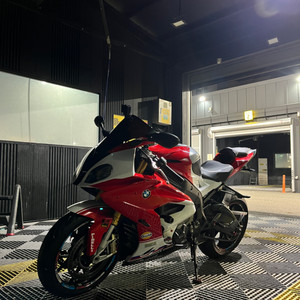 bmw s1000rr 2017 급매합니다