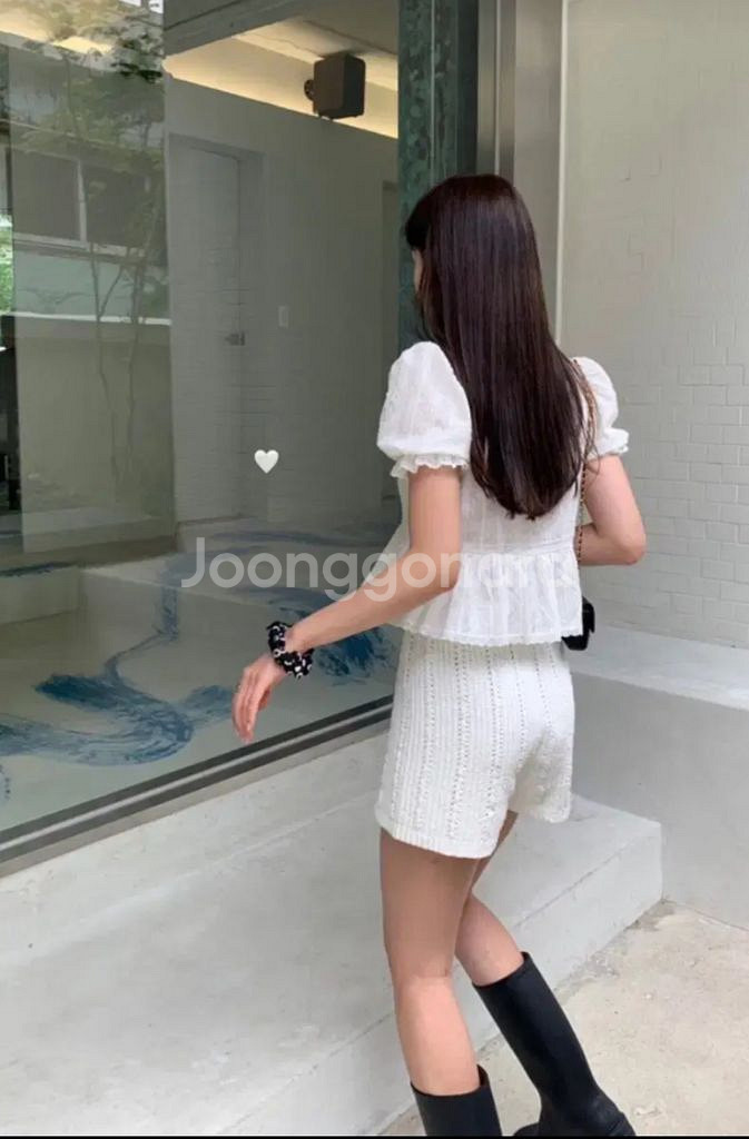 르플레인 아일렛 블라우스 새상품--5