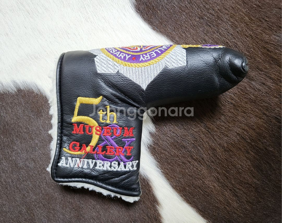 레어템)스카티카메론 뮤지엄&갤러리 5주년 한정판 커버--1