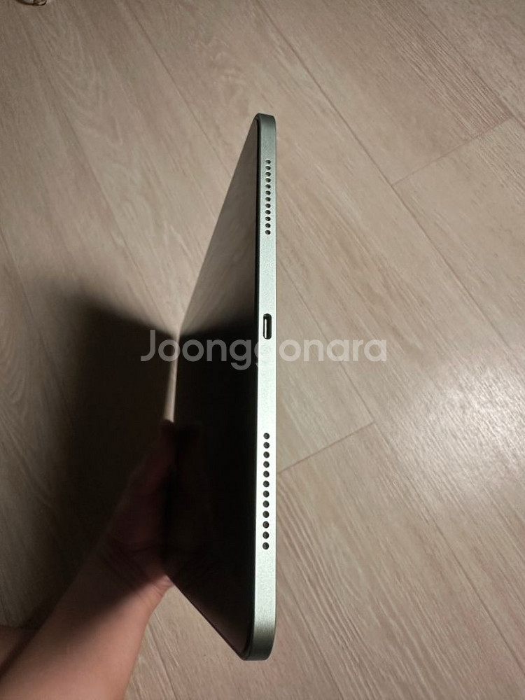 아이패드에어4 64g wifi 그린 판매합니다--2