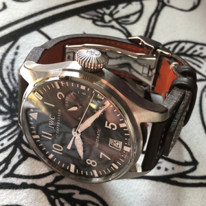 iwc 빅파일럿 화이트골드 금통 시계 판매합니다