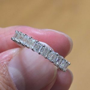 18k 에메랄드컷 다이아몬드 반지
