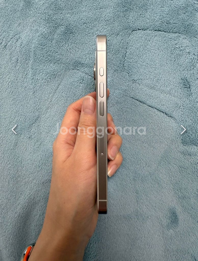 아이폰 15프로 화이트컬러 256GB 애플케어포함--6