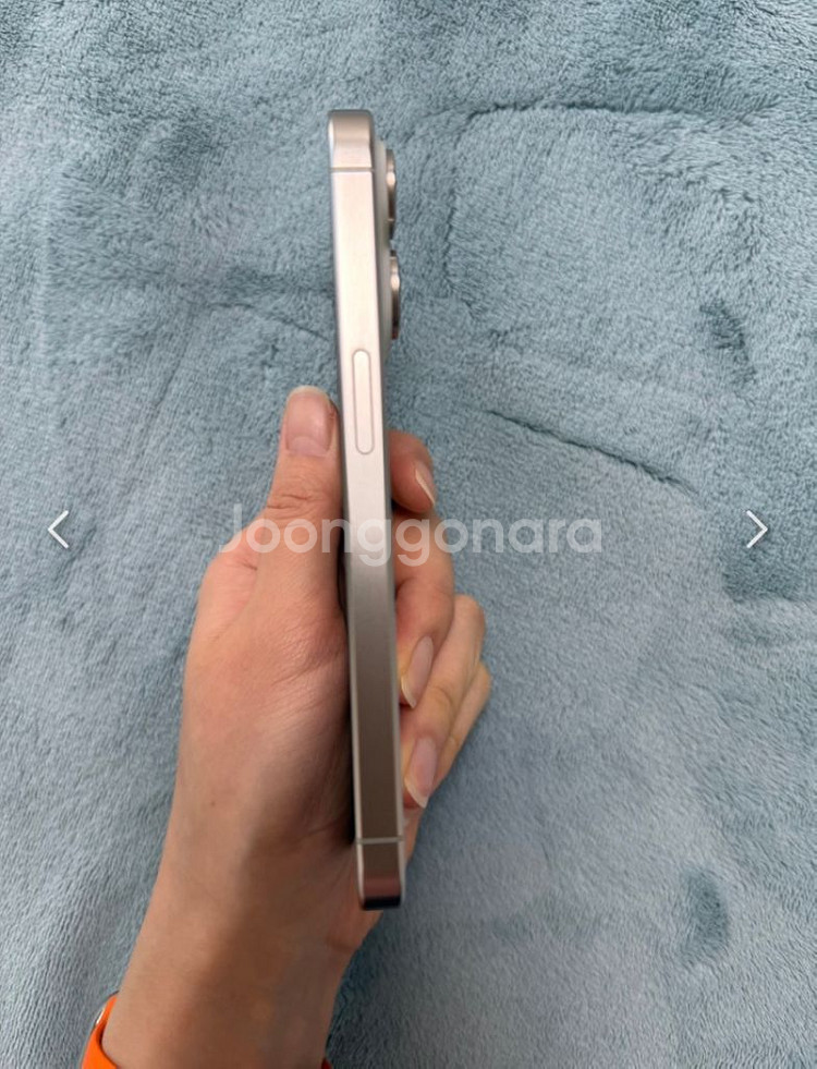 아이폰 15프로 화이트컬러 256GB 애플케어포함--5