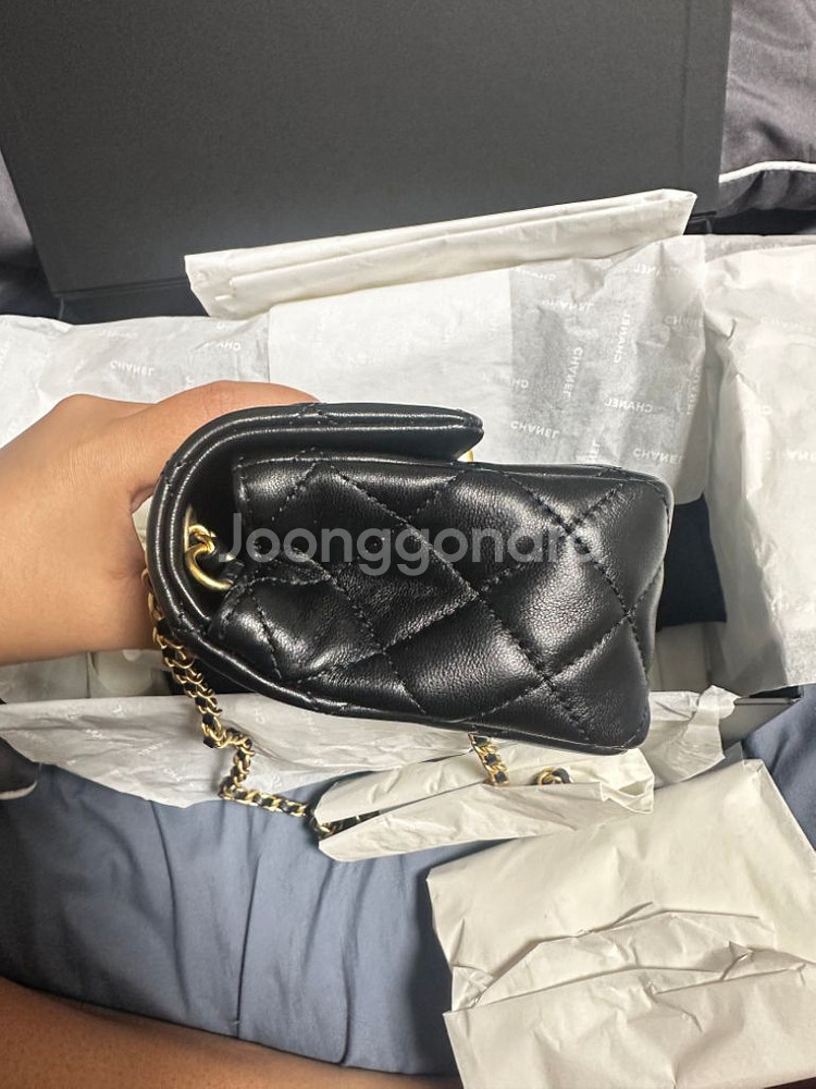 샤넬 클래식 골드볼 뉴미니 새상품--4
