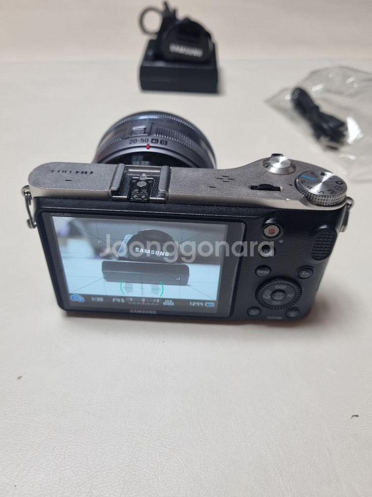 nx210 + 20-50mm--5