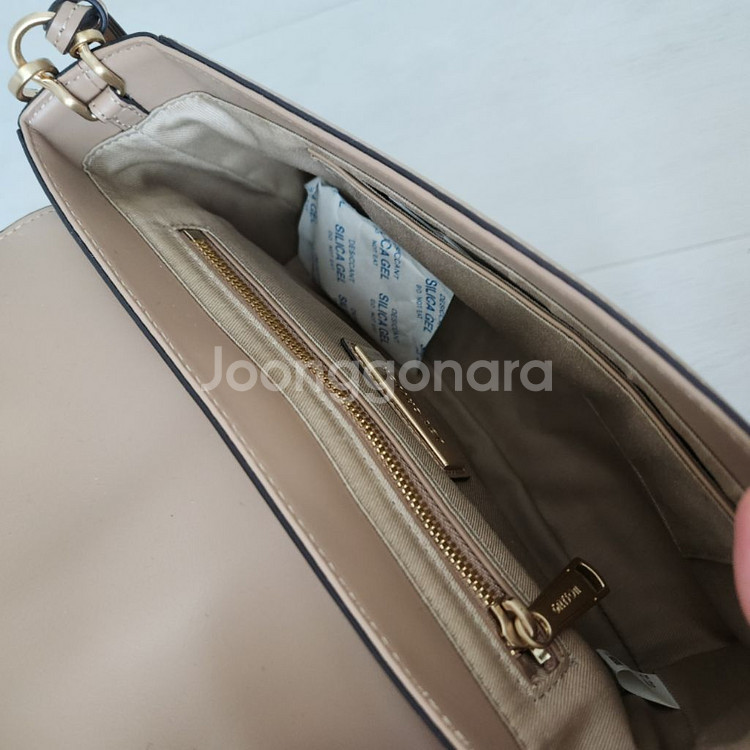 조이그라이슨 아멜리아백, 거의 새상품--4