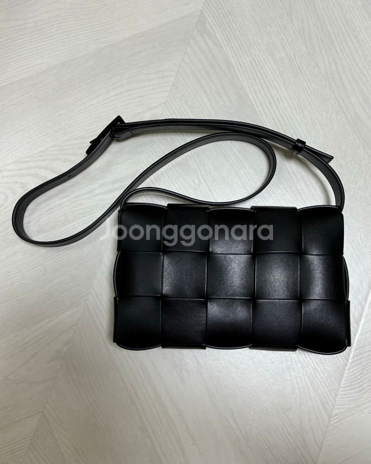 보테가베네타 카세트백--2