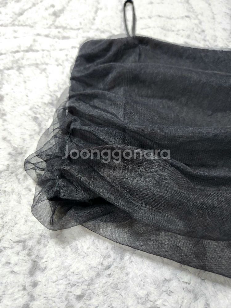 아중쉬폰 크롭 끈나시[데일리룩..데이트룩레이어드룩]--7