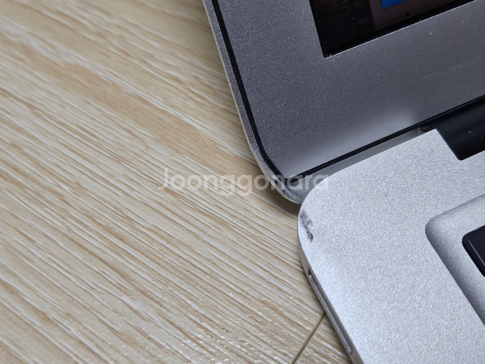 Mac Book Air 13-inch 2017--6