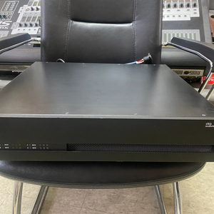 d&b audiotechnik 10d 파워앰프 팝니다