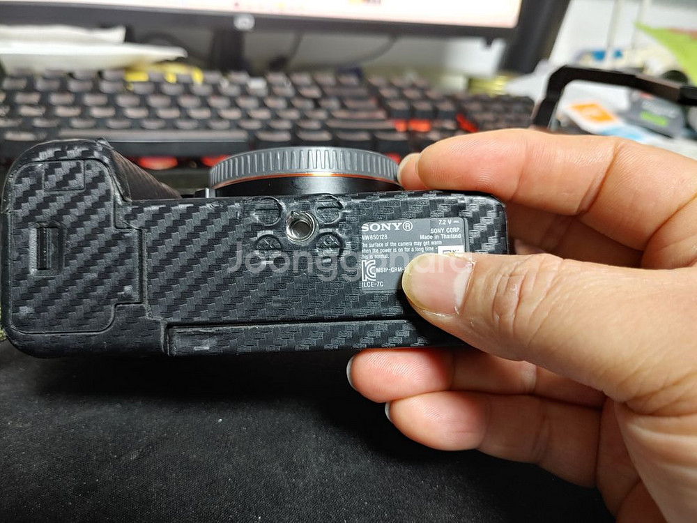 소니 a7c + 케이지 팝니다--3