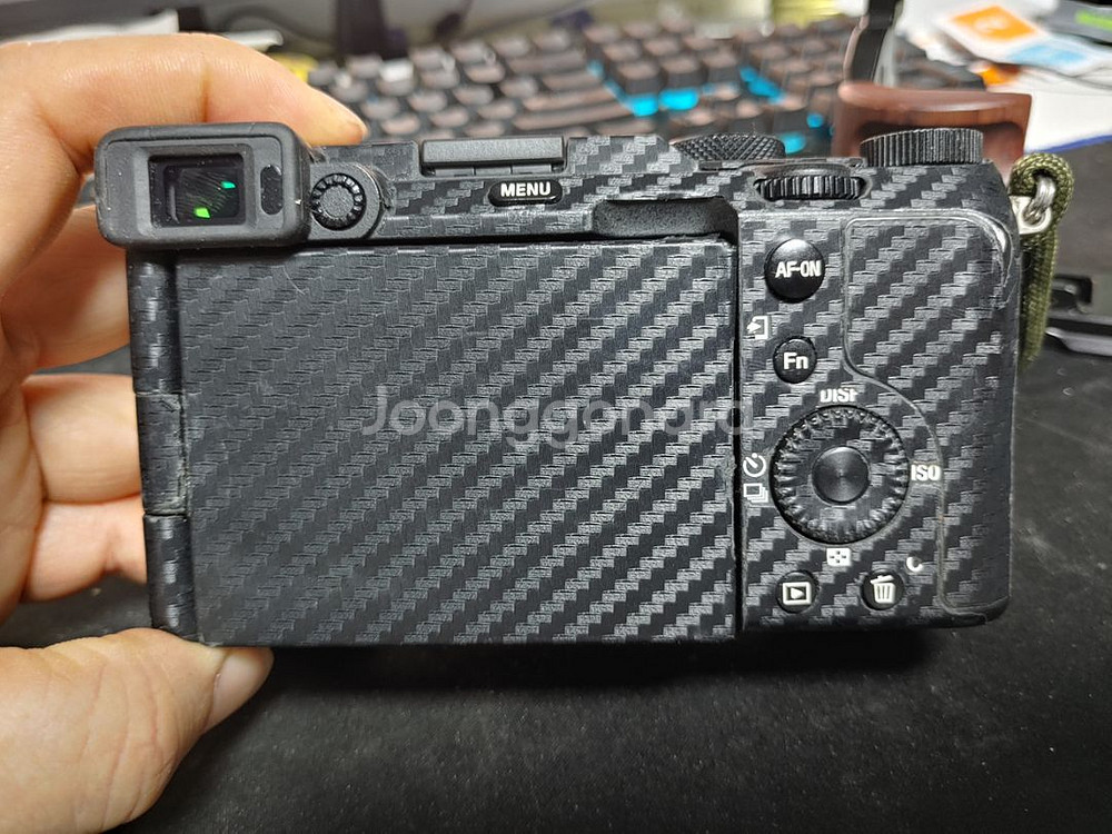 소니 a7c + 케이지 팝니다--5