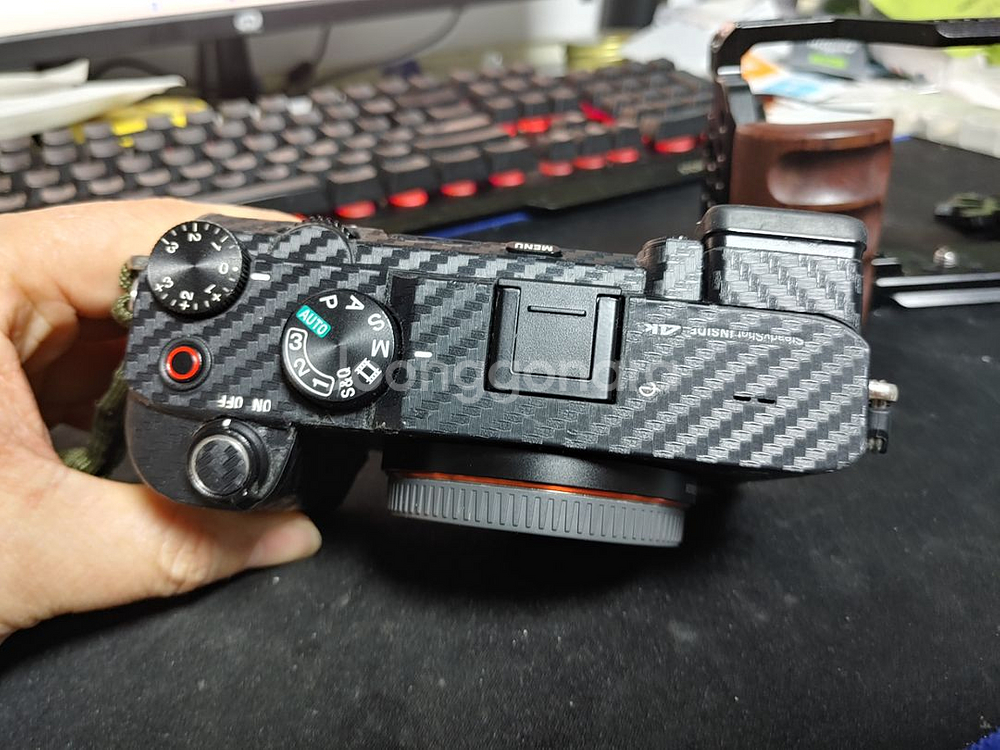 소니 a7c + 케이지 팝니다--2