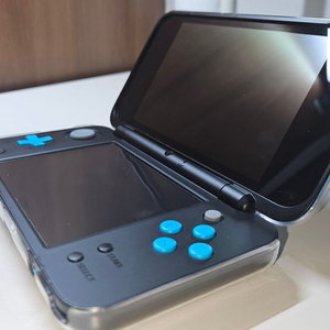 닌텐도 NEW 2ds xl (상태A)[충전기/배송비O]