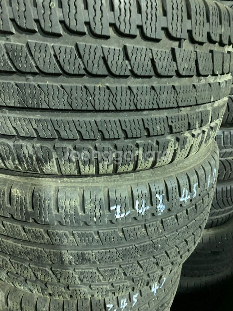 금호 스노우 245-45-17 중고 5개--0
