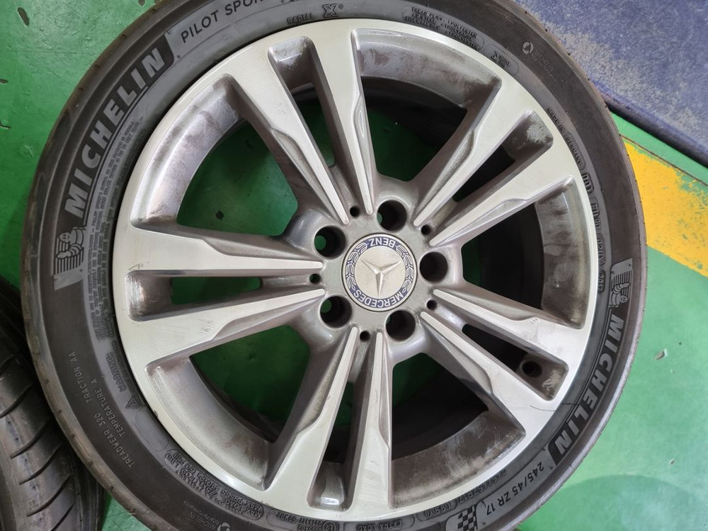 벤츠 17인치 휠--1