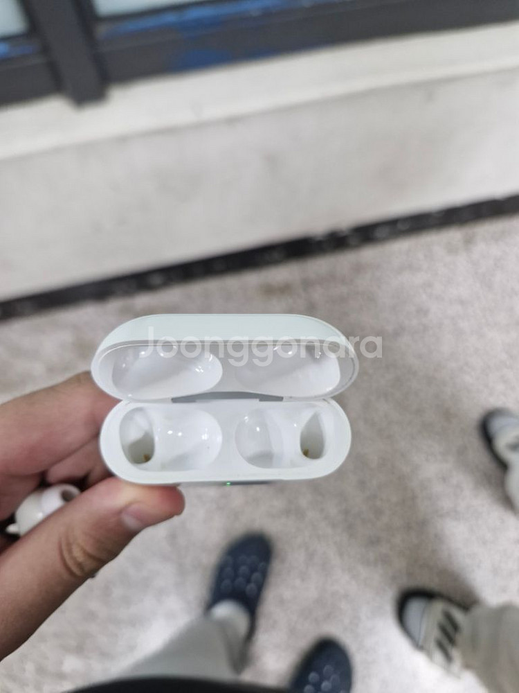 에어팟 프로 2 팝니다--1