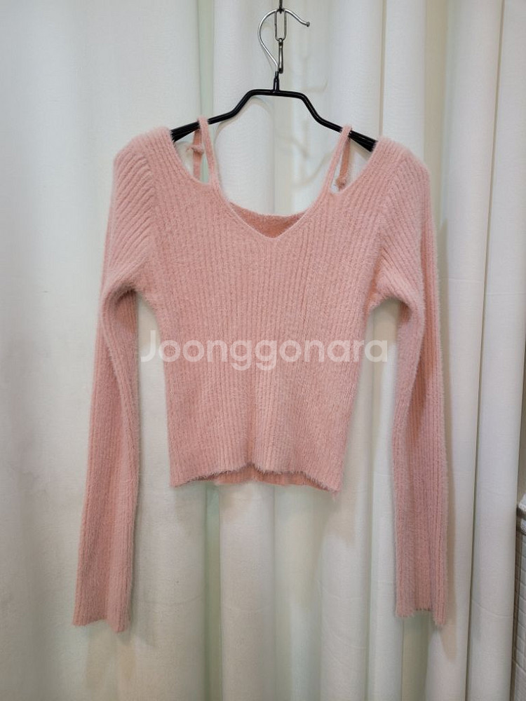 세일 오프숄더 퍼골지니트--4