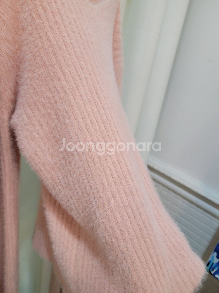 세일 오프숄더 퍼골지니트--8