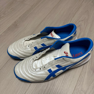 아식스 c3 285사이즈 팝니다