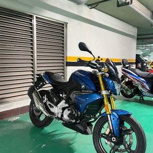 BMW G310R