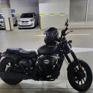 아퀼라 300cc 21년식