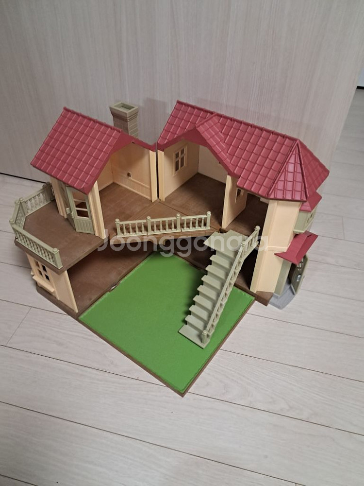 실바니안 불이들어오는 이층집--1