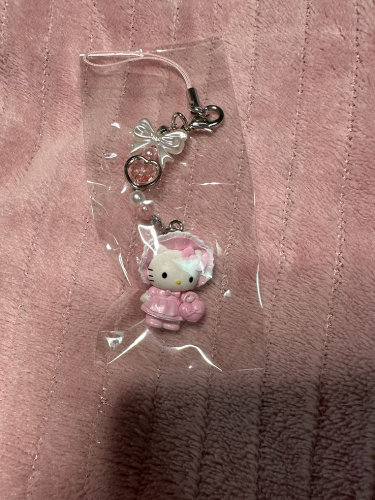 (새상품) 헬로키티 50주년 천사와 악마 스트랩 키링 이미지